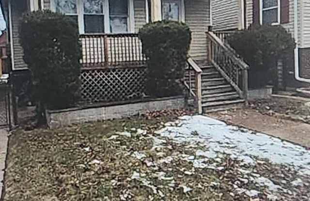 1742 Cleveland Ave - 1742 Cleveland Avenue, Whiting, IN 46394