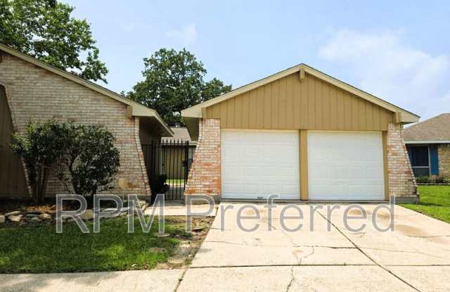5815 Oaklynn Dr. - 5815 Oaklynn Drive, Spring, TX 77373