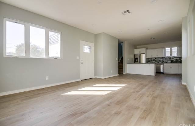 5758 Fulcher Gallery 2