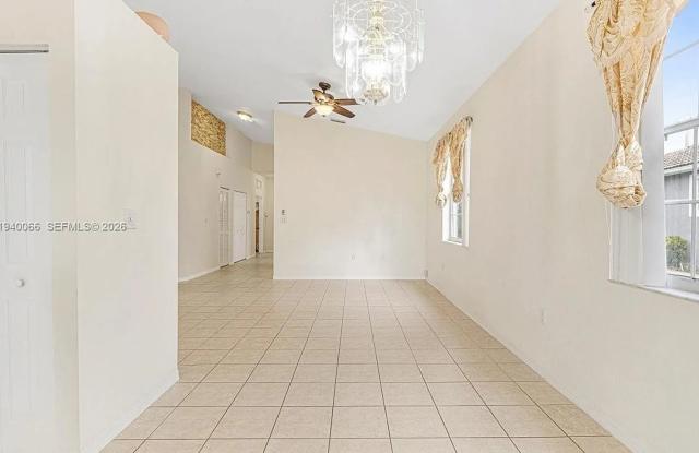 7620 South Aragon Boulevard photos photos