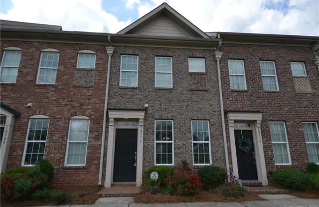 10976 Cedar Walk Lane - 10976 Cedar Walk Lane, Charlotte, NC 28277