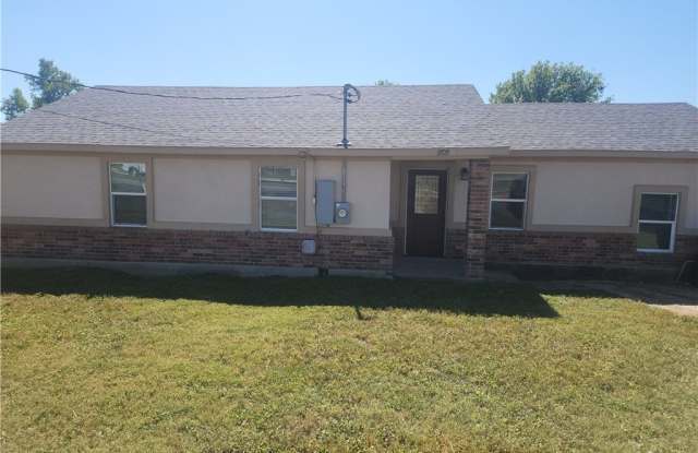 1709 E Avenue H photos photos