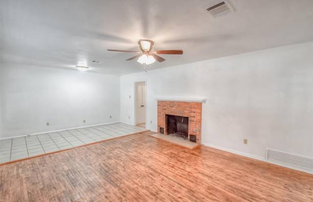 5520 Fursman Avenue Gallery 4