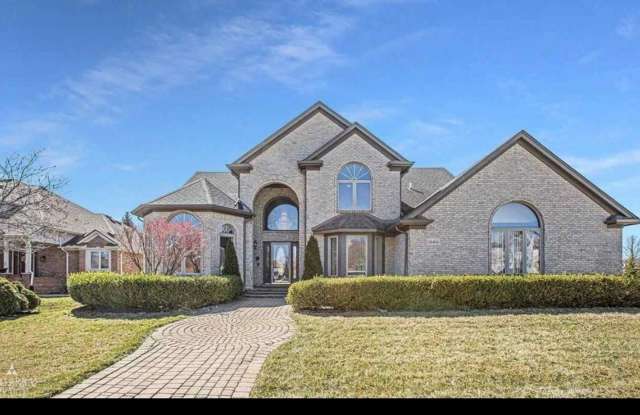 4bed 2.5 bath spacious house in Shelby township photos photos