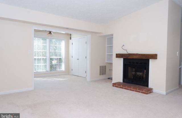 7753 WILLOW POINT DRIVE Gallery 4
