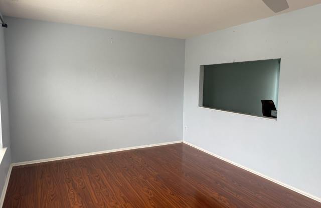 2011 BEECH Lane Gallery 3
