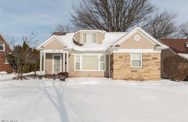 23915 Glenhill Drive photos photos