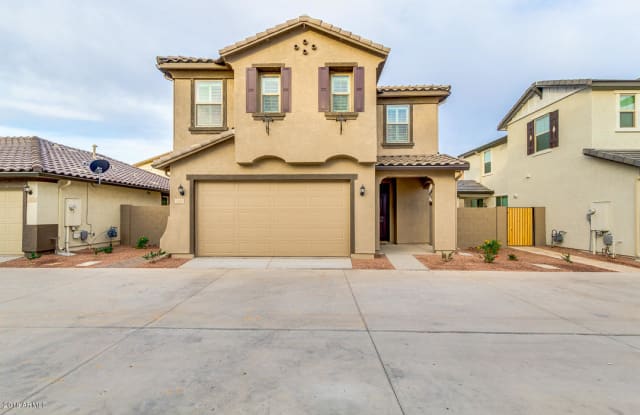 151 E BLUEJAY Drive - 151 E Bluejay Dr, Chandler, AZ 85286