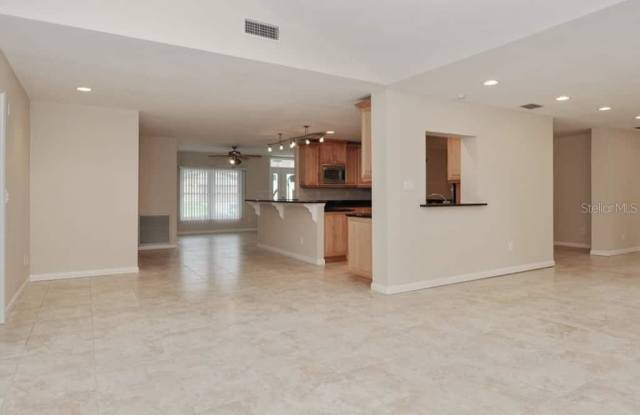 7807 CAPWOOD AVENUE Gallery 3