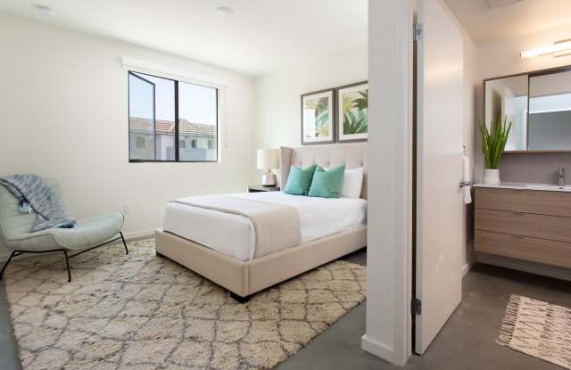 Frame Mar Vista photos photos
