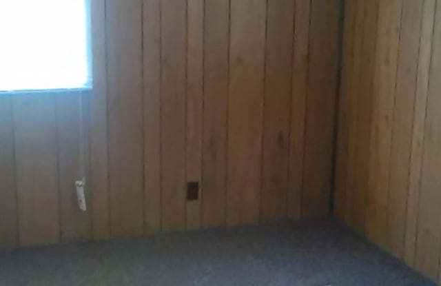 Davison Mobile Home Community - 10364 Davison Road, Genesee County, MI 48423
