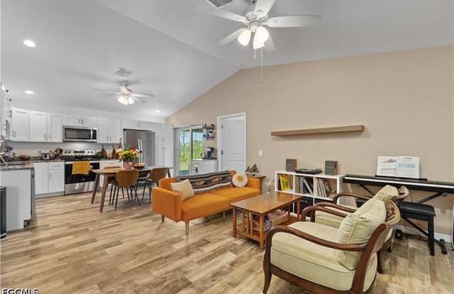 27433 Las Lomas Drive Gallery 4