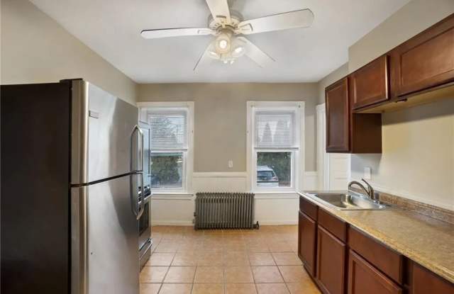 26 Pine St Apt A photos photos