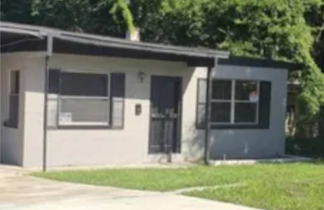 4520 Fairview St photos photos