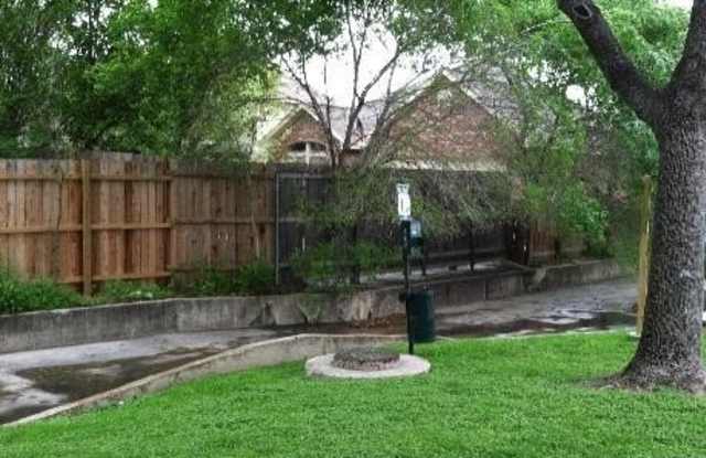 12275 APRICOT DR Gallery 3