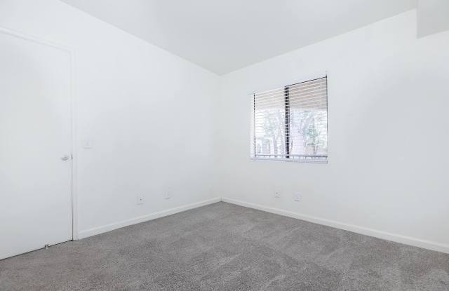 Juniper Canyon Apartments Gallery 4