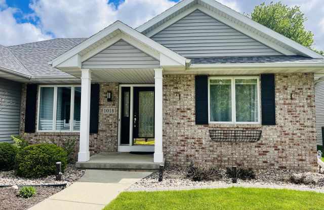 1018 Ganser Drive photos photos
