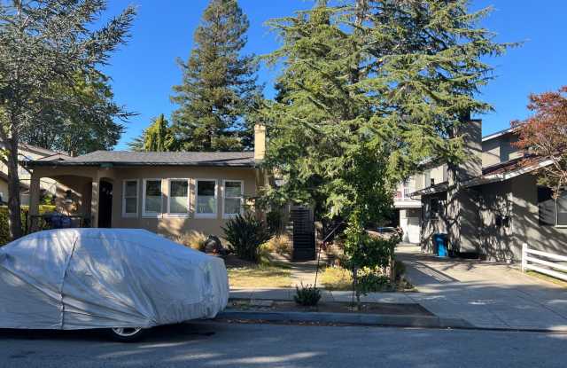 Burlingame 2/1 Remodeled upper unit Ready Now Gallery 1