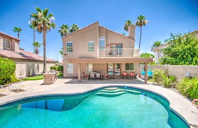4bd, 3ba on Arrowhead Golf Course! photos photos