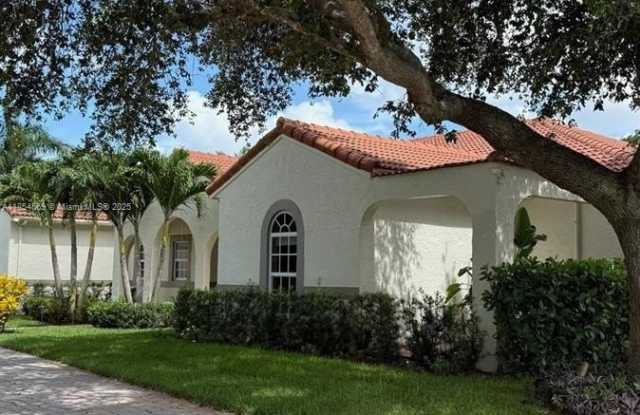 6739 Skyline Dr photos photos
