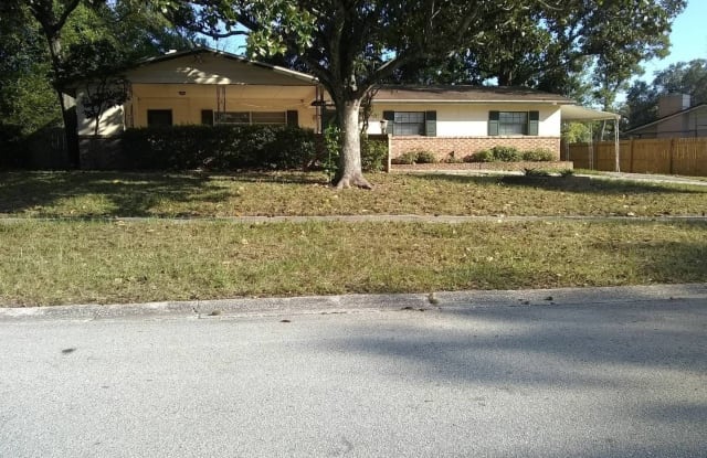 5822 Jaguar Dr West - 5822 Jaguar Drive, Jacksonville, FL 32244
