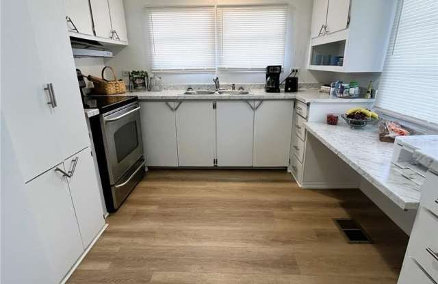 6916 MARLIN Lane Gallery 2