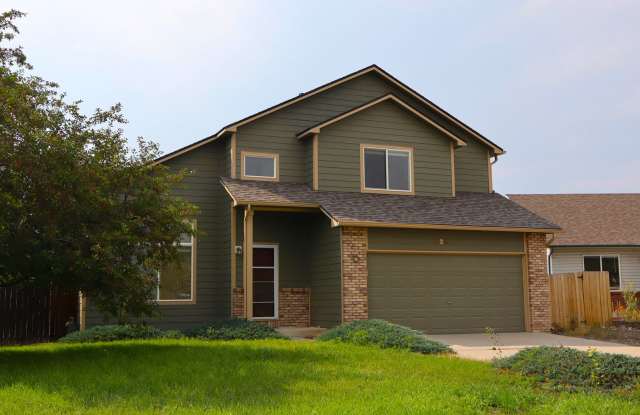 Bright & Spacious Single-Family Home in Great Location + $200 Off First Months Rent! Gallery 3