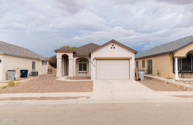 2232 HONOUR POINT Place photos photos