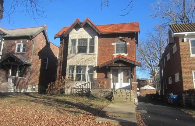 1018 Claytonia - 1018 Claytonia Terrace, Richmond Heights, MO 63117