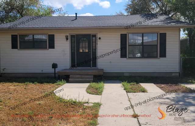 2 Bedroom 1 Bath Gallery 1