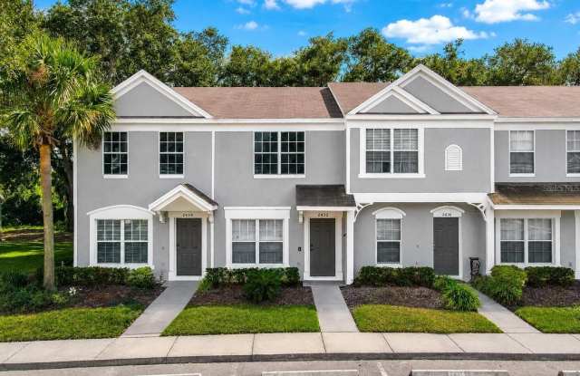 2432 LAKE WOODBERRY Circle Gallery 1