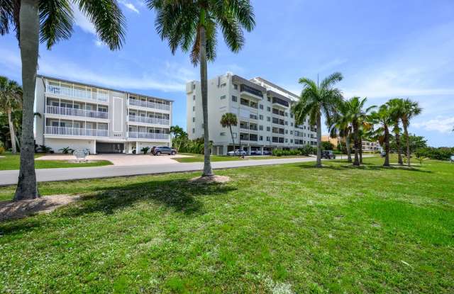 LOCATION, LOCATION, LOCATION! HARBORFRONT. photos photos LOCATION, LOCATION, LOCATION! HARBORFRONT. photos photos