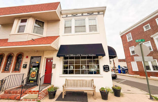 711 WEST Avenue Gallery 3
