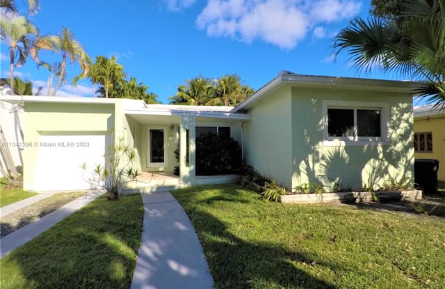 8819 Hawthorne Ave - 8819 Hawthorne Avenue, Surfside, FL 33154