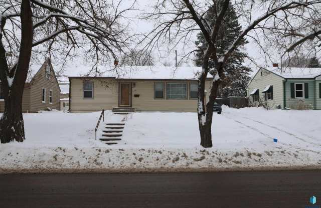 1905 S Western Ave photos photos