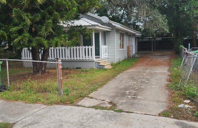 8215 N 12TH STREET - 8215 North 12th Street, Tampa, FL 33604