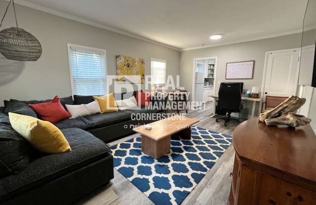 Cozy 2-Bedroom Near WMU  Downtown Kalamazoo! photos photos