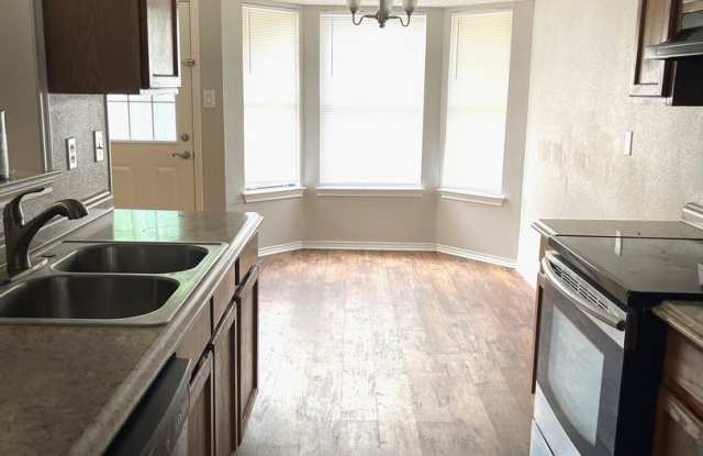 5634 LARKMEADOW DR Gallery 3
