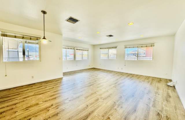 633 South Kamehameha Avenue Gallery 3