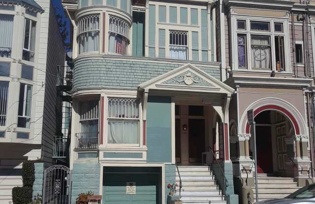 1910 Page Street Gallery 2