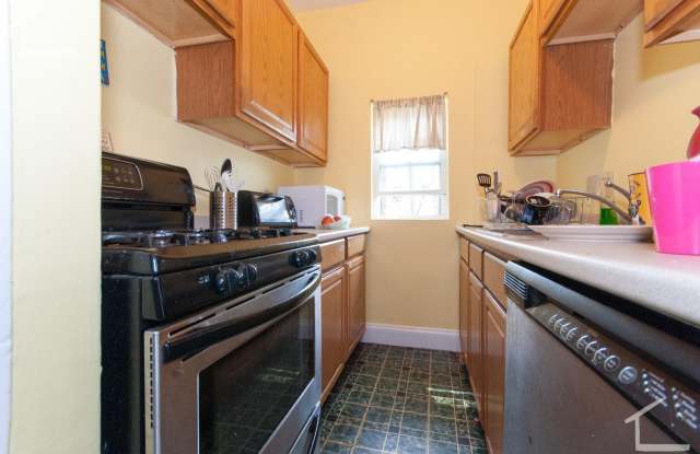 HOT BROOKLINE LISTING!!!!! photos photos