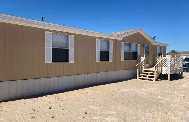 4938 South fork Rd - Charming 3-Bedroom Manufactured Home in Las Cruces! Gallery 3