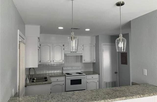 1805 Jason Avenue photos photos