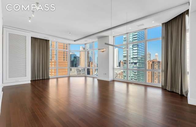300 East 55th Street - 300 East 55th Street, New York City, NY 10022