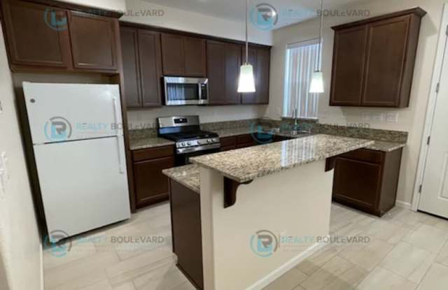 Half Month Free Rent Look a Lease Special! Brand New! Luxury and Convenience: Fully Equipped 3-Bedroom 2.5 Bathroom 2 car garage Townhome in Carson City Gallery 4