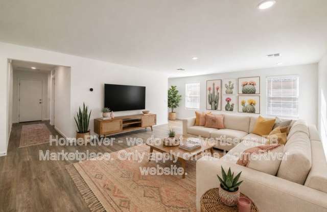 1800 Yance Dr Gallery 3