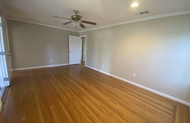 1916 Hillcrest Ave Gallery 4