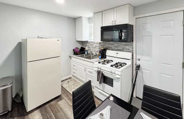 3337 Prospect Street Gallery 4