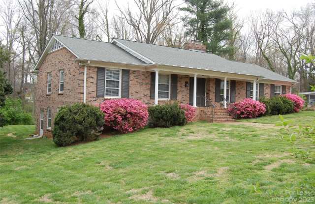 2413 Inverness Road - 2413 Inverness Road, Charlotte, NC 28209