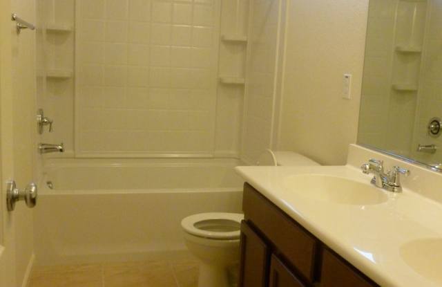 4 Bedroom 3 Bath in Whitney Ranch Rocklin Gallery 4